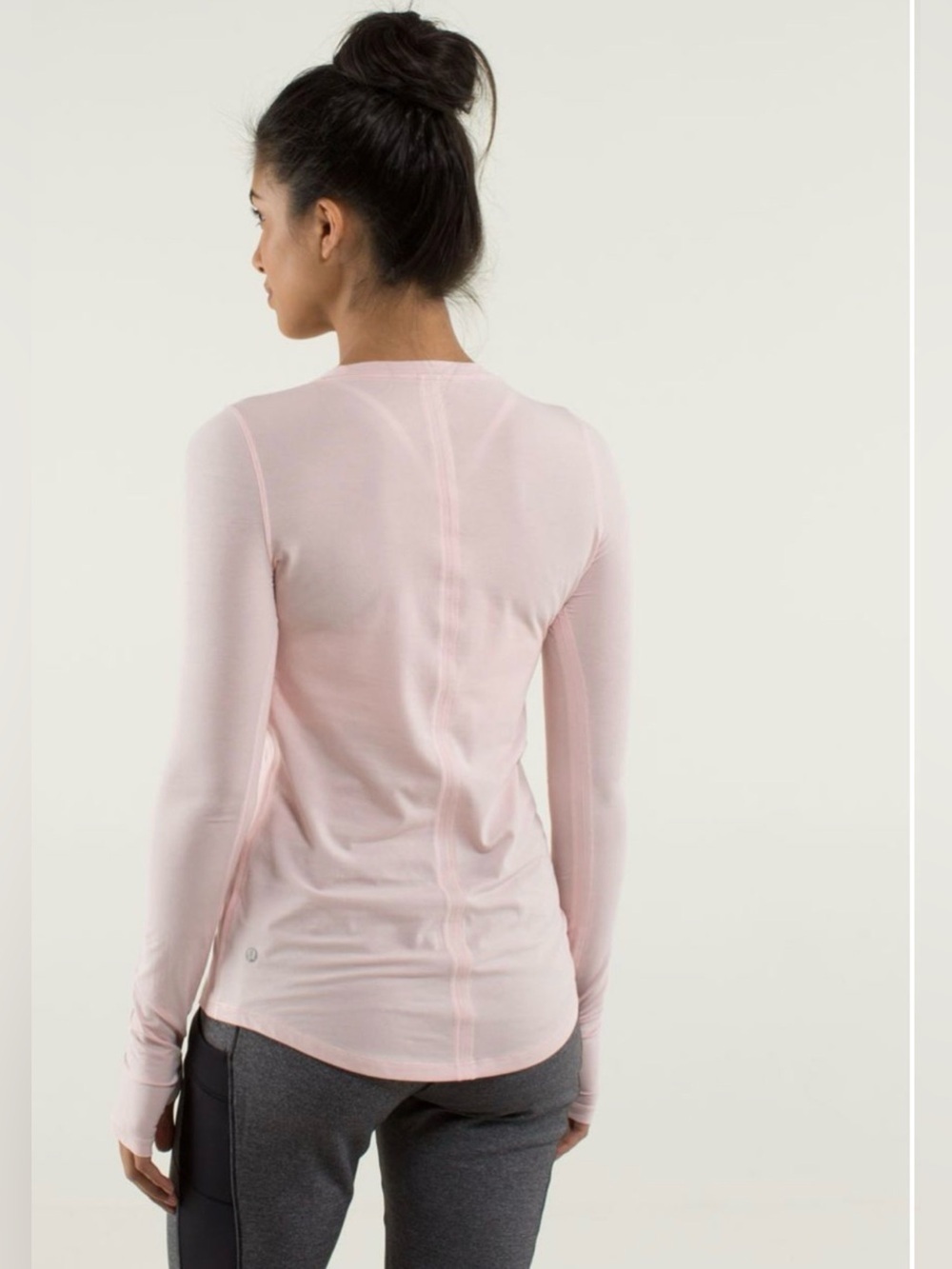 Lululemon Karma Long Sleeve
Pretty Pink🌸✨